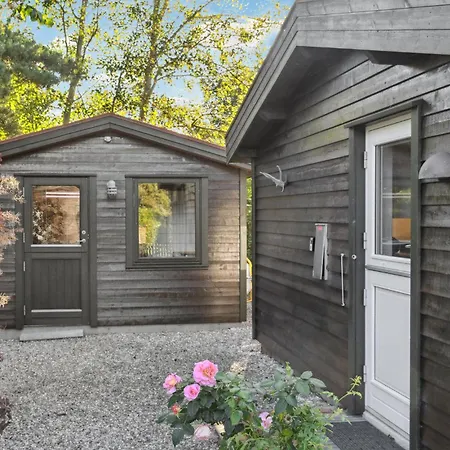 In Vaeggerlose With Kitchen Hébergement de vacances Bøtø By